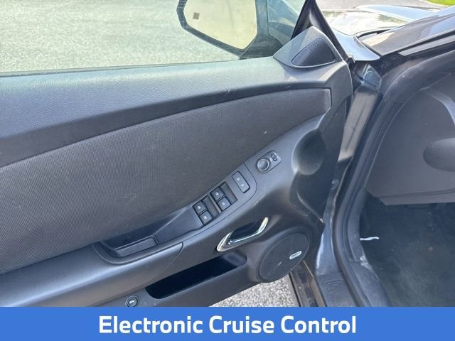 Used 2015 Chevrolet Camaro LT RWD image 18