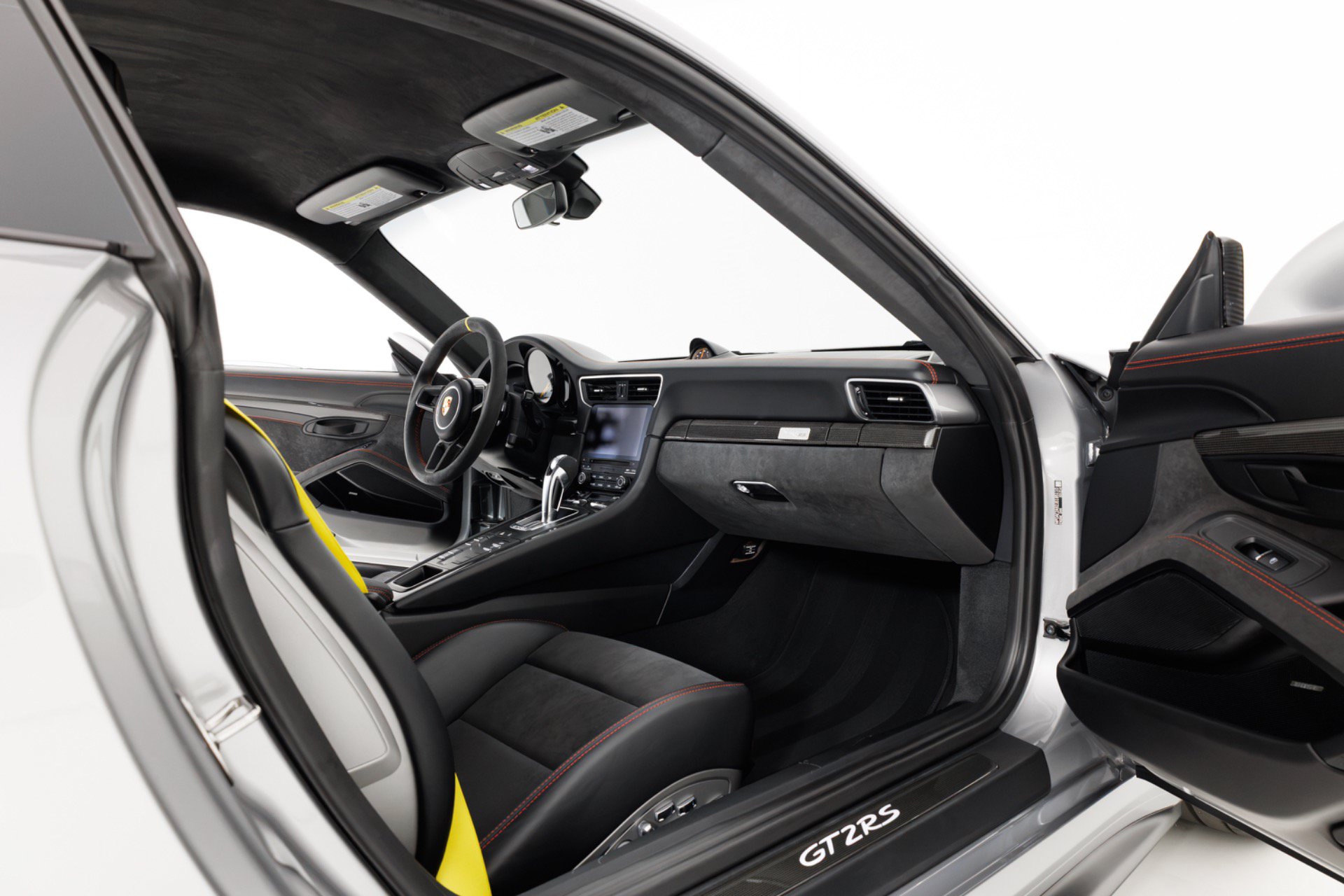 Used 2018 Porsche 911 GT2 RS RWD image 34