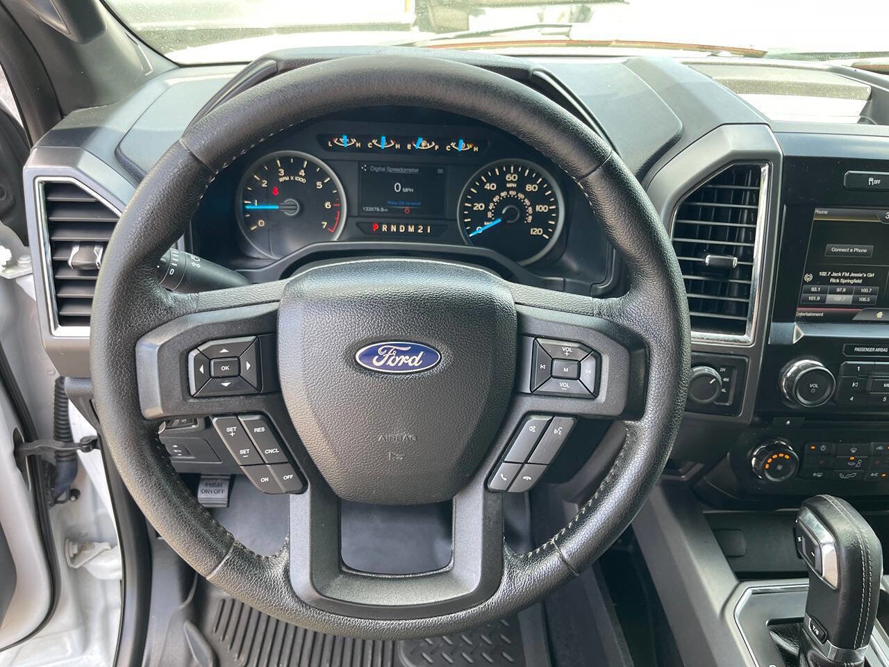 Used 2015 Ford F150 XLT w/ Equipment Group 302A Luxury AWD/4WD image 39