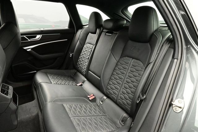 Used 2021 Audi RS 6 w/ Carbon Optic Package AWD/4WD image 13