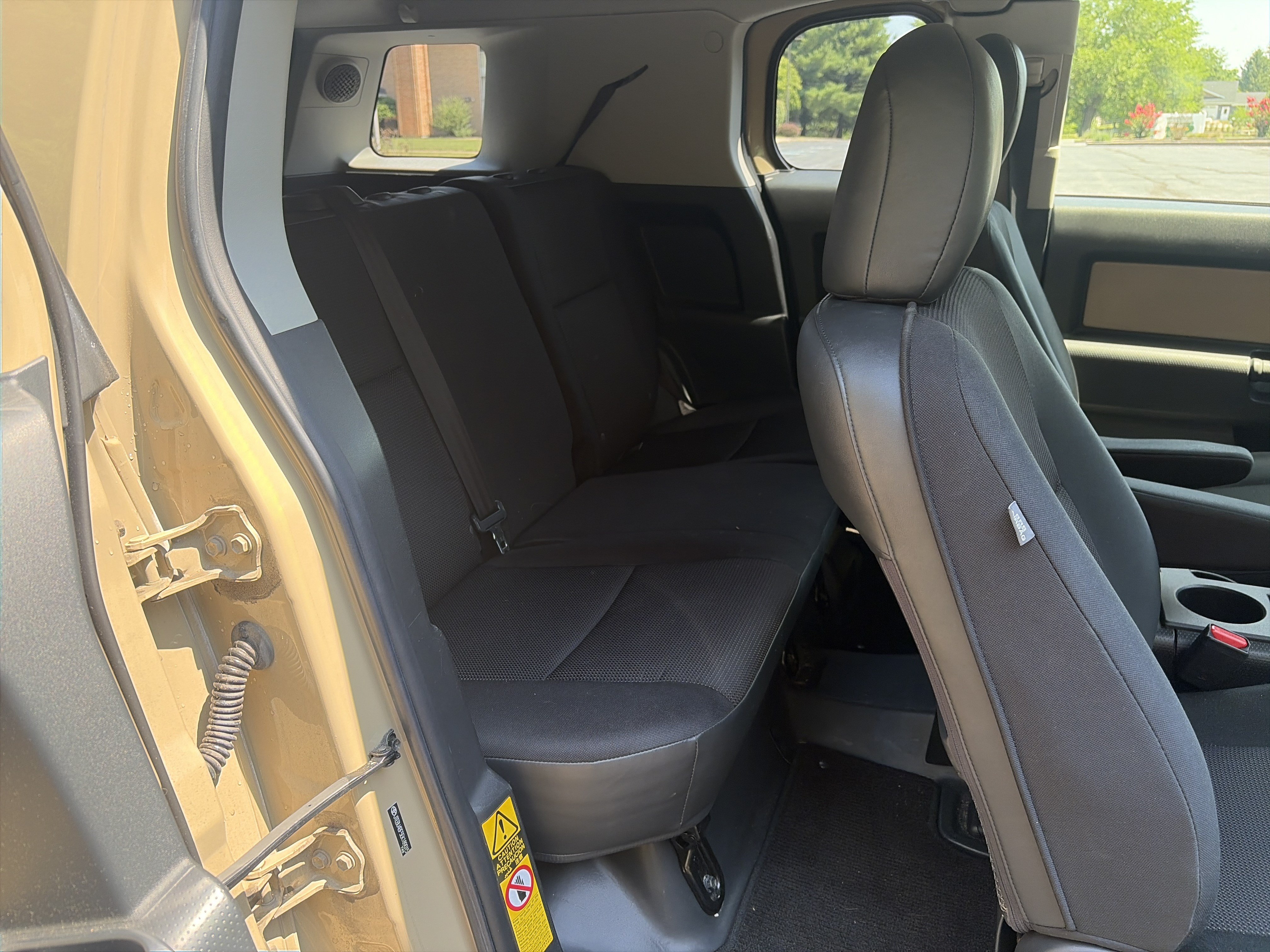 Used 2014 Toyota FJ Cruiser 4WD w/ Upgrade Package image 27