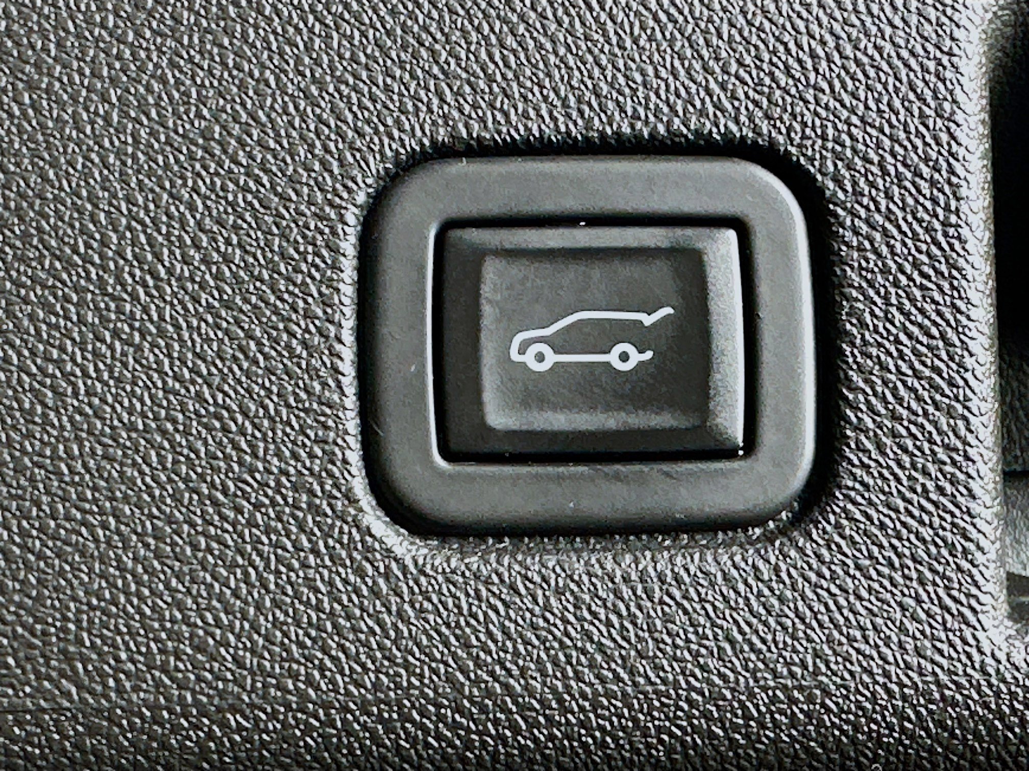 Used 2023 Chevrolet Equinox LT image 30