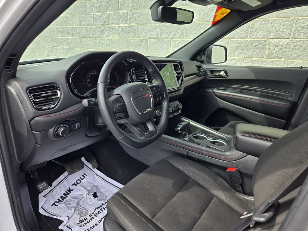 Used 2025 Dodge Durango GT AWD/4WD image 12