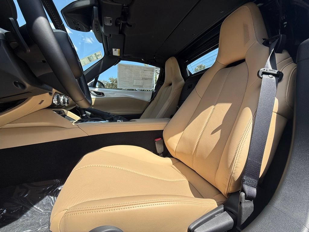 New 2026 MAZDA MX-5 Miata RF Grand Touring RWD image 32