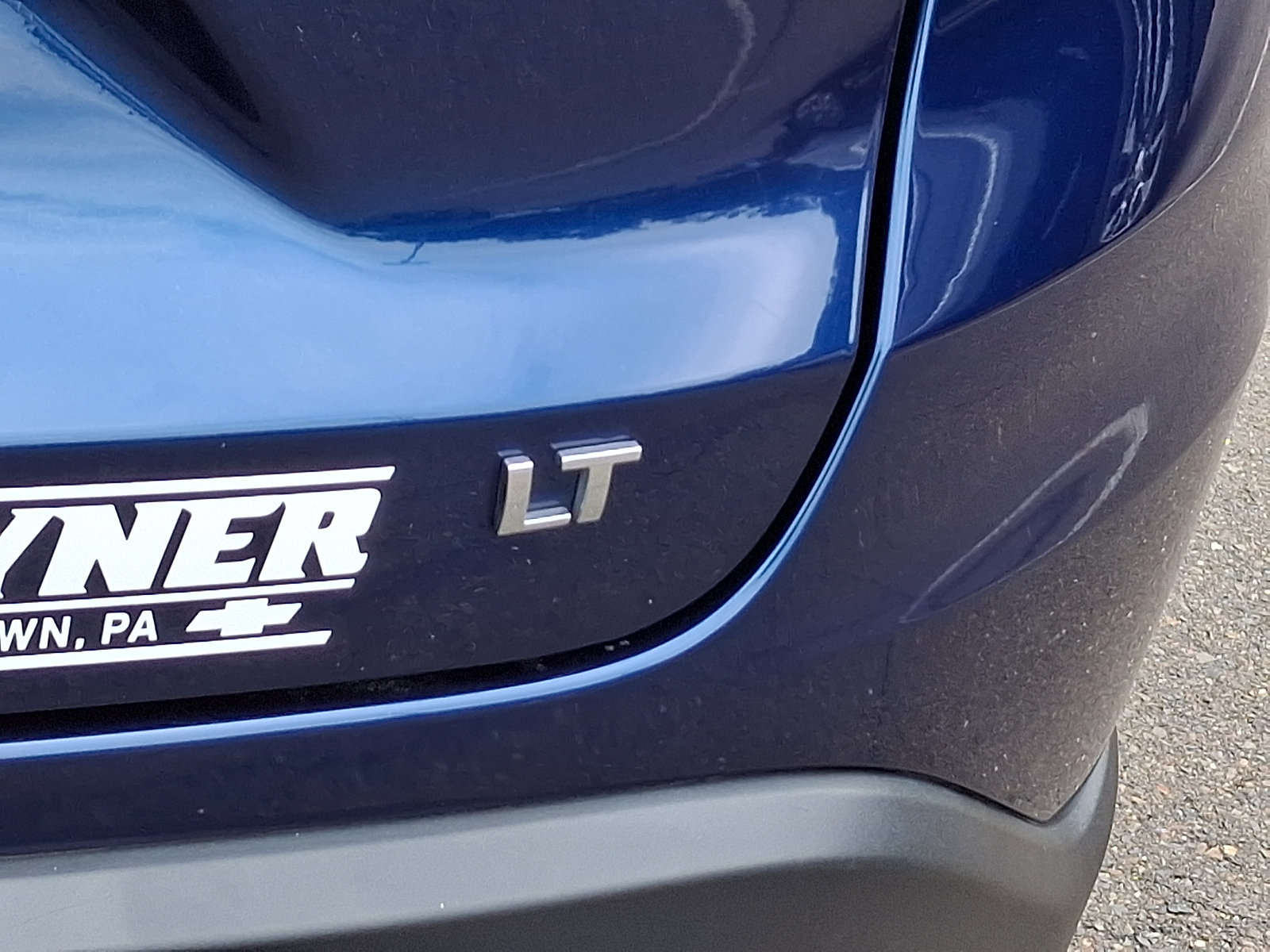 Used 2024 Chevrolet Trax LT w/ Sunroof Package FWD image 30