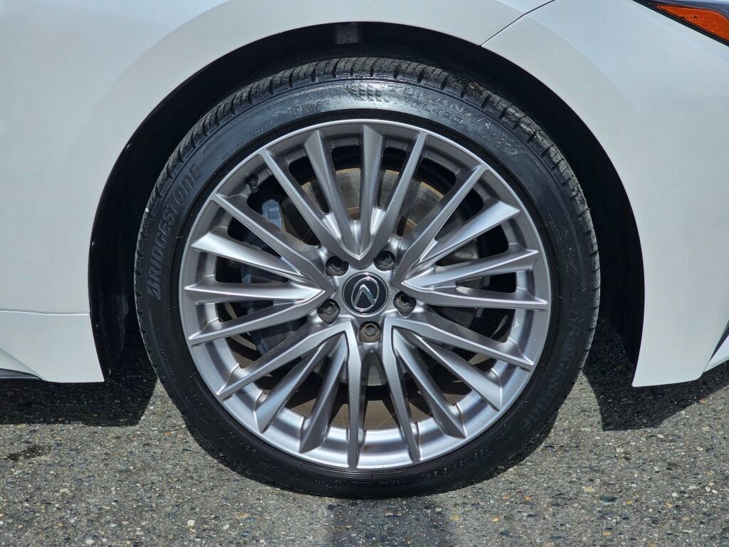 Used 2023 Lexus IS 300 Base w/ Premium Package image 10