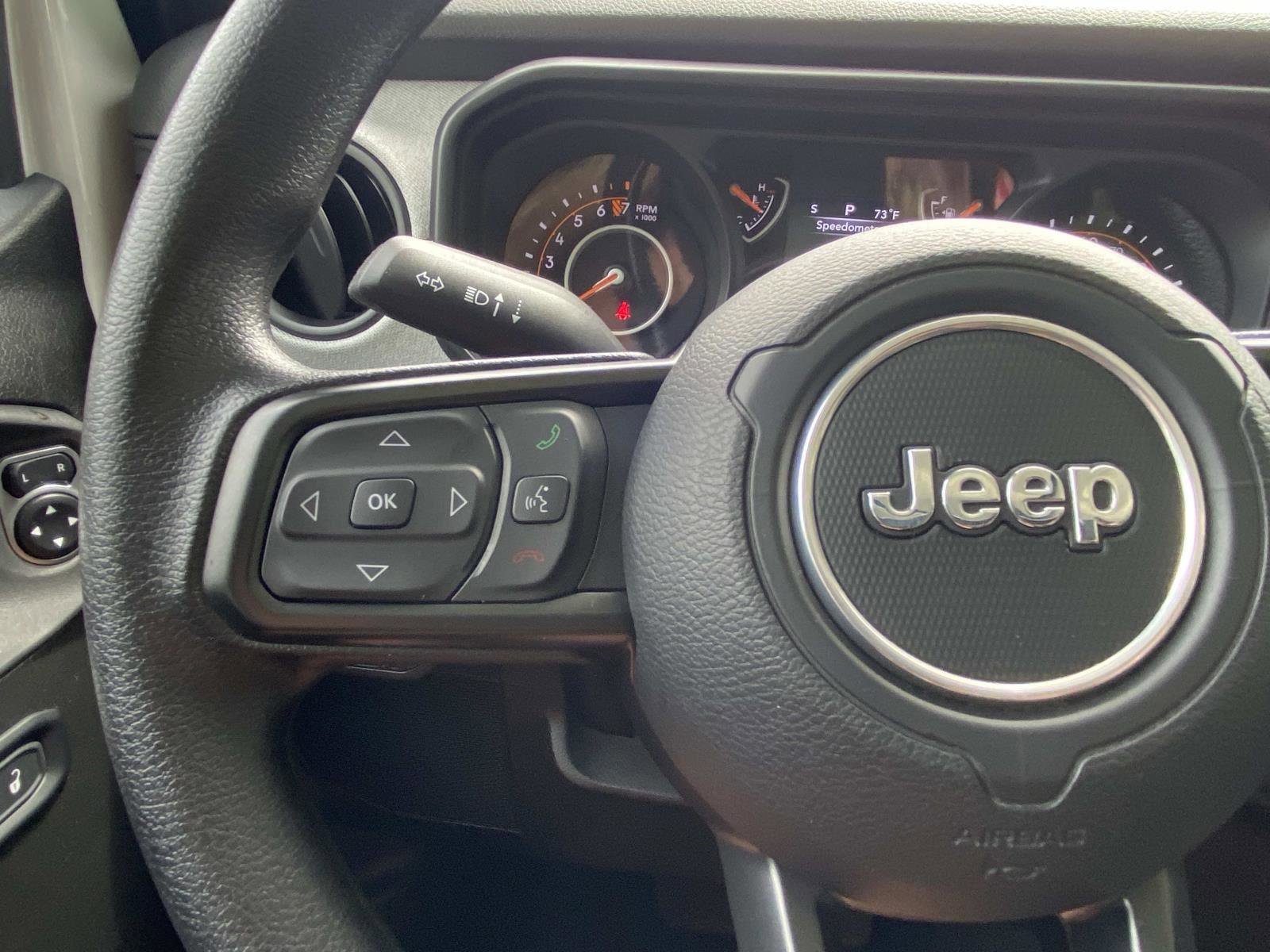 Used 2025 Jeep Gladiator Overland AWD/4WD image 33