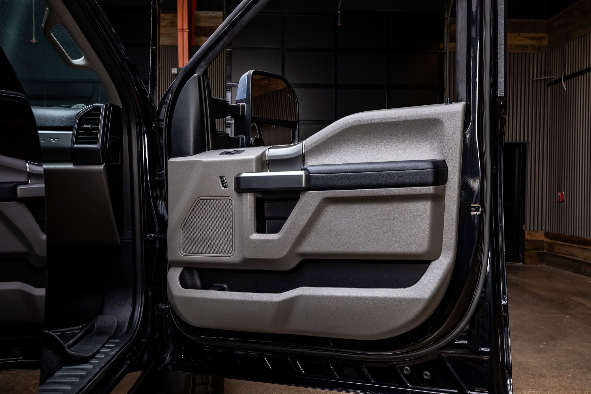 Used 2020 Ford F250 XLT w/ XLT Premium Package image 33