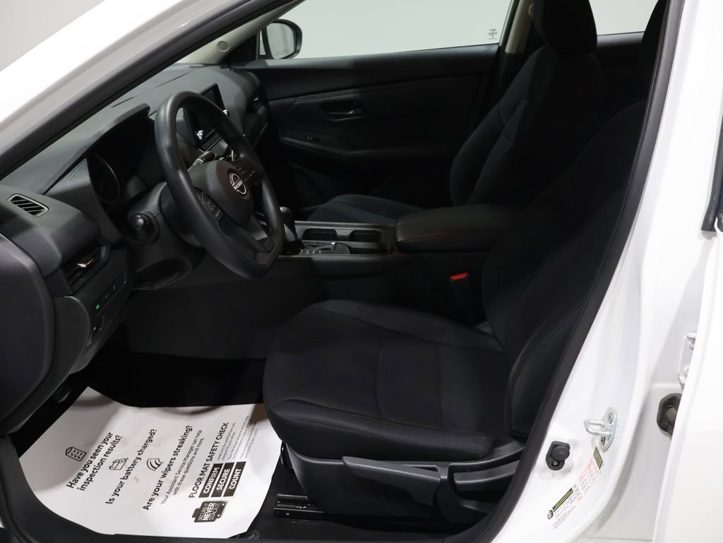 Used 2024 Nissan Sentra S image 10