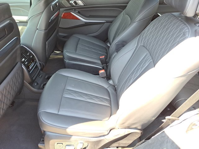 Used 2023 BMW ALPINA XB7 image 13