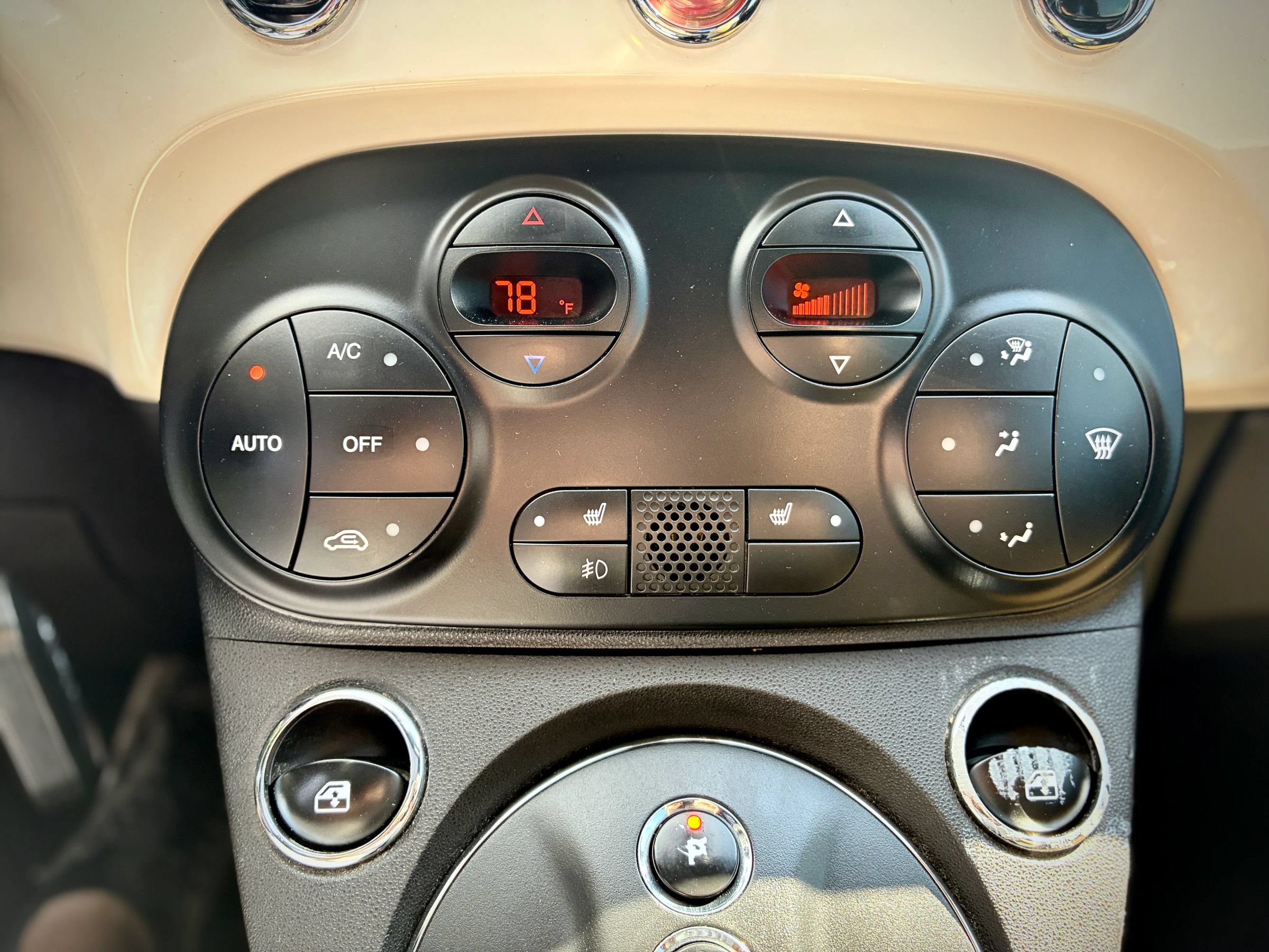 Used 2018 FIAT 500 e FWD image 45