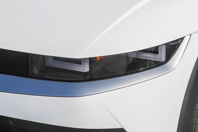 New 2026 Hyundai Ioniq 5 SEL RWD image 8