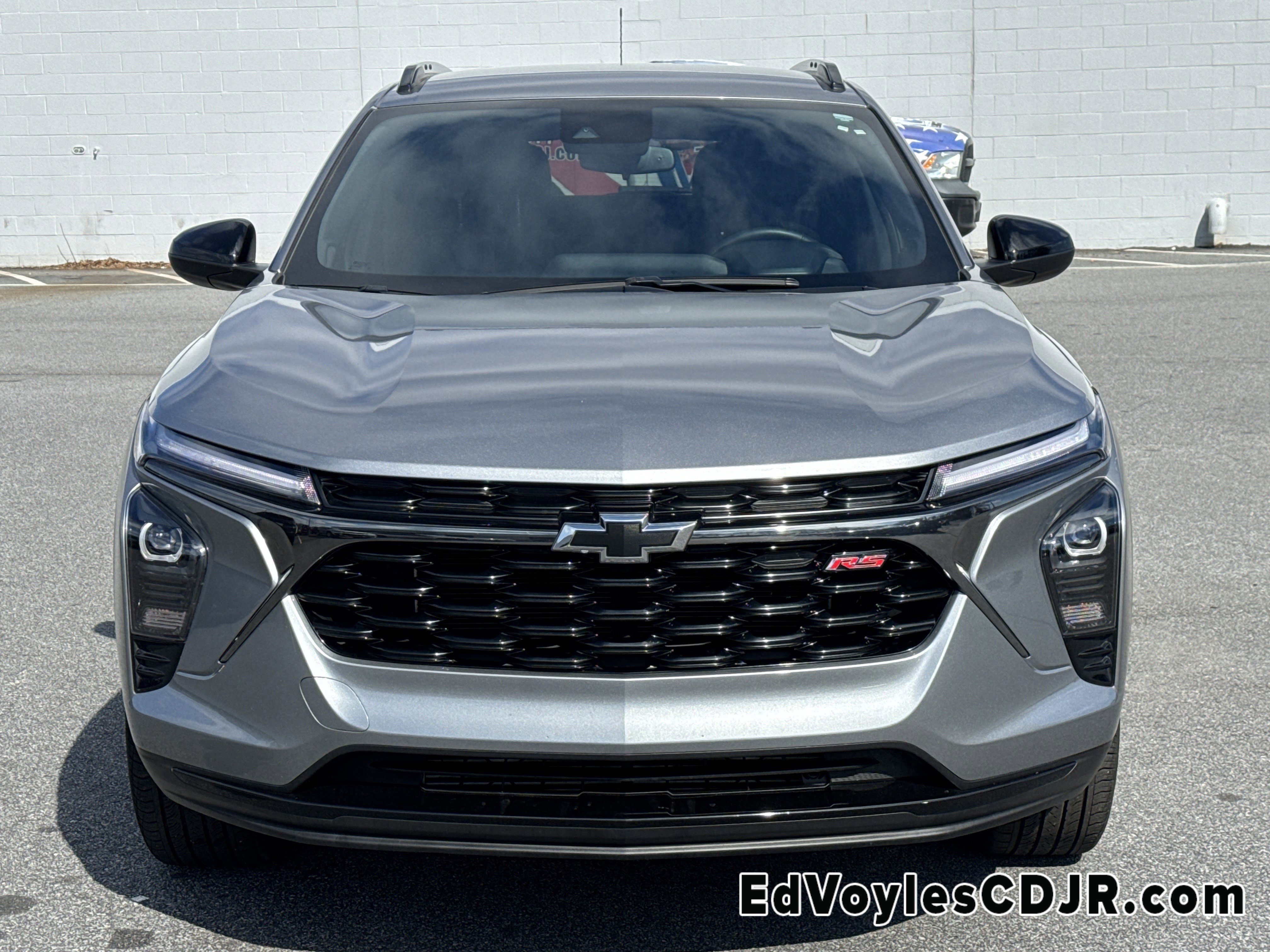 Used 2025 Chevrolet Trax RS w/ Driver Confidence Package image 9