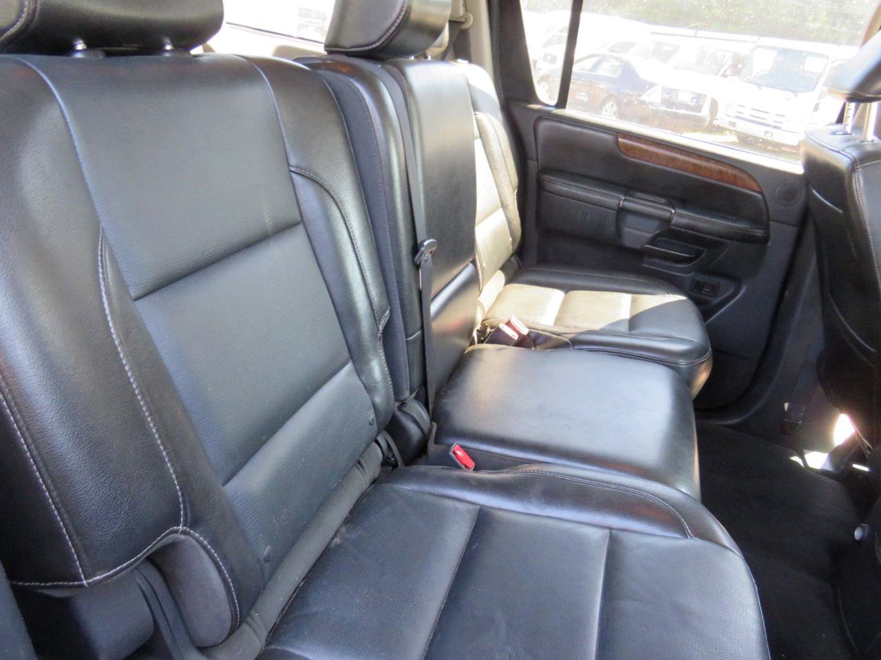 Used 2011 Nissan Armada Platinum RWD image 32