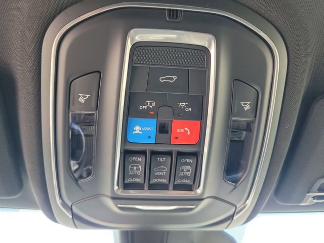 New 2026 Jeep Grand Cherokee L Limited w/ Limited Altitude Package RWD image 30