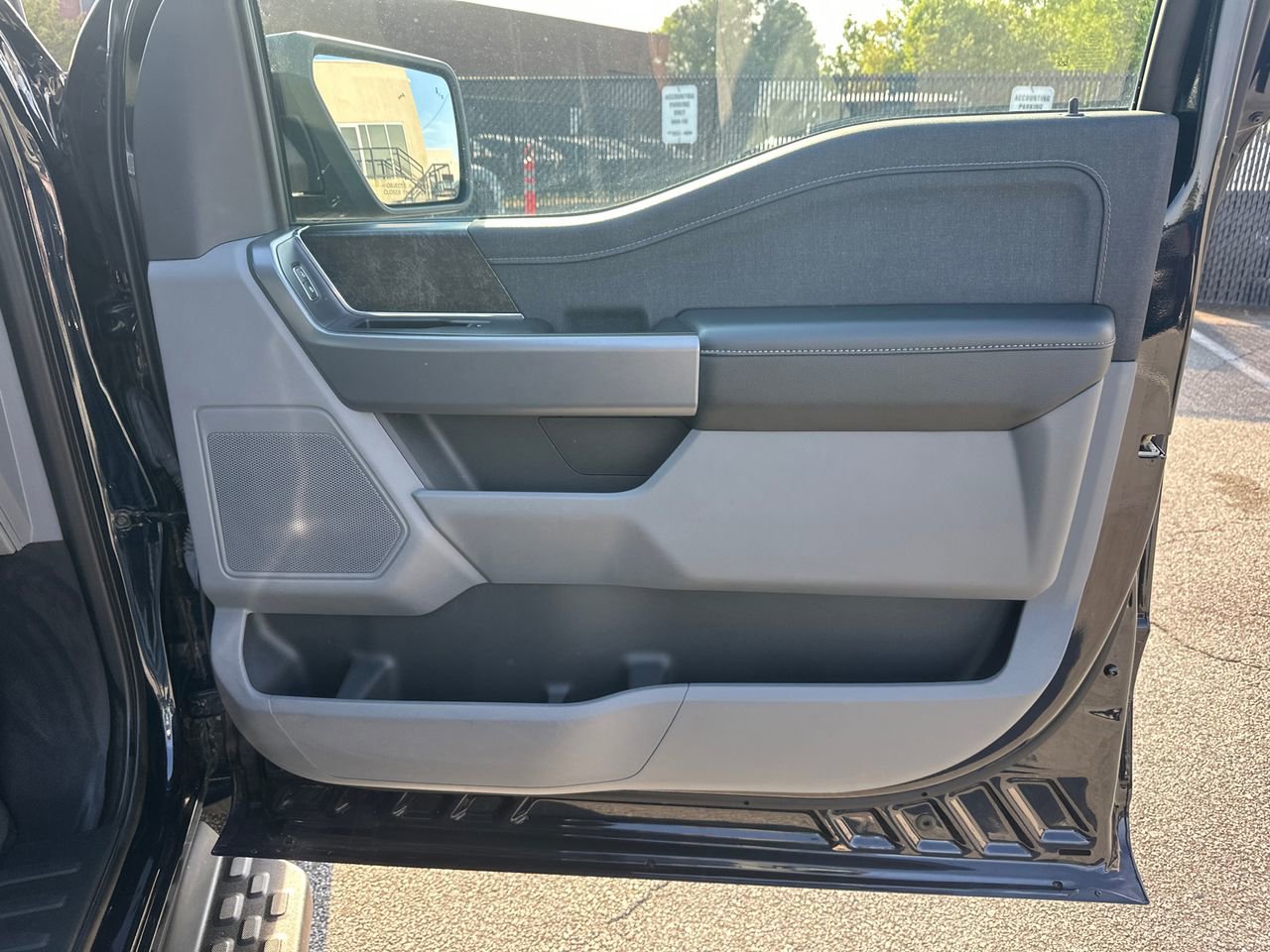 Used 2022 Ford F150 Lightning XLT w/ Tow Technology Package image 14