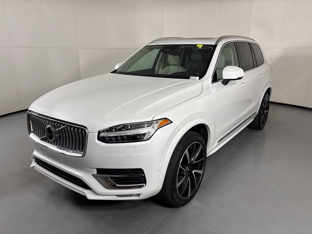 Used 2023 Volvo XC90 B6 Plus w/ Protection Package Premier AWD/4WD image 4