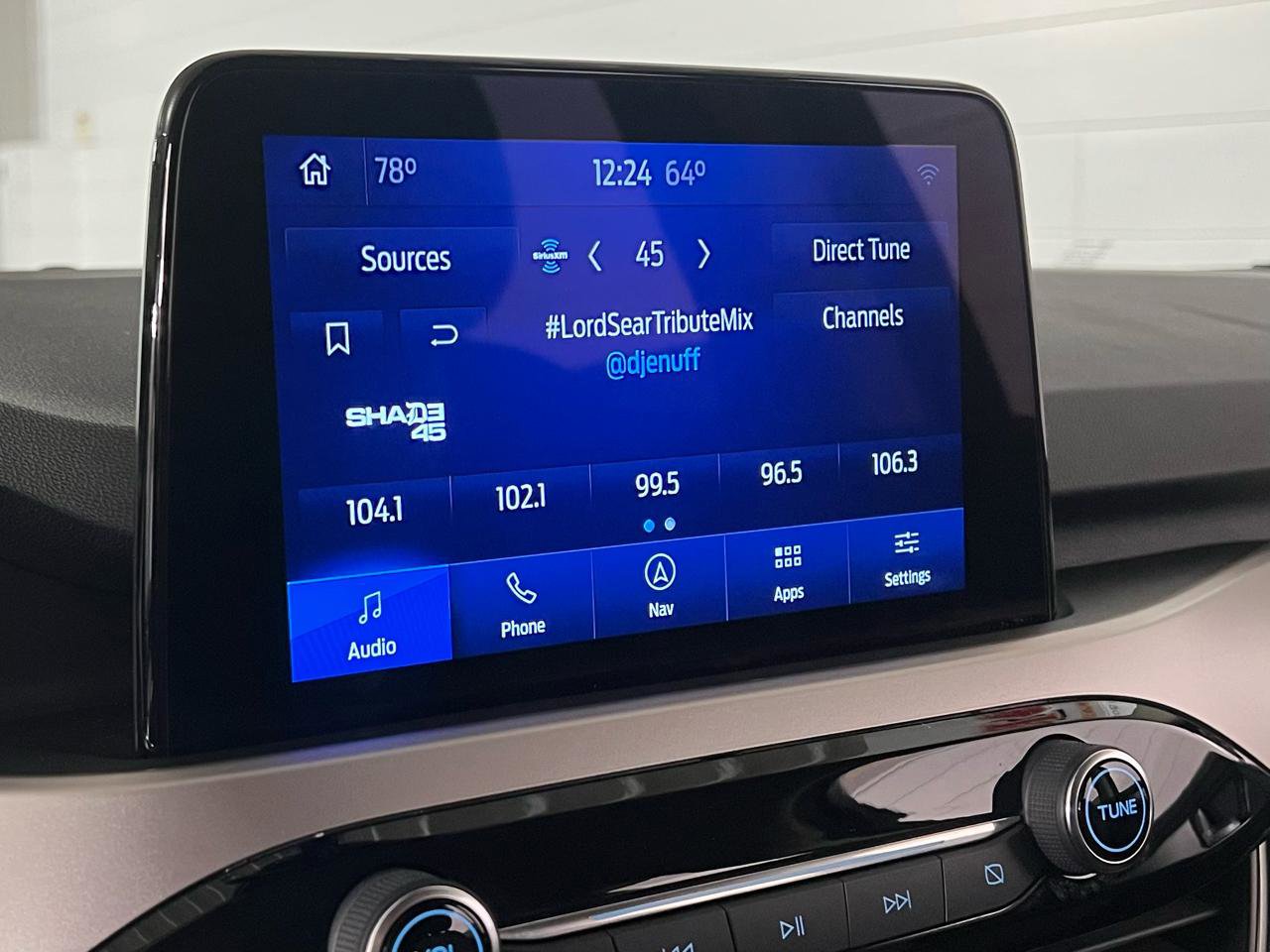 Used 2020 Ford Escape SE image 18