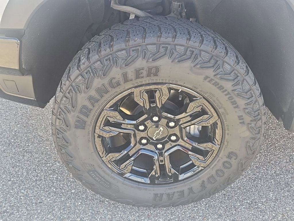 Used 2023 Chevrolet Silverado 1500 ZR2 w/ Technology Package image 47