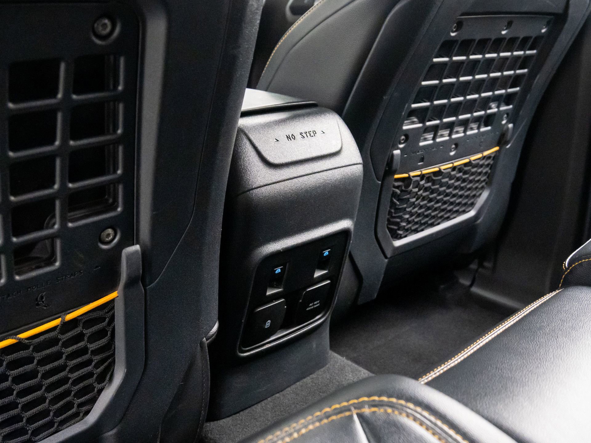 Used 2023 Ford Bronco Badlands image 15