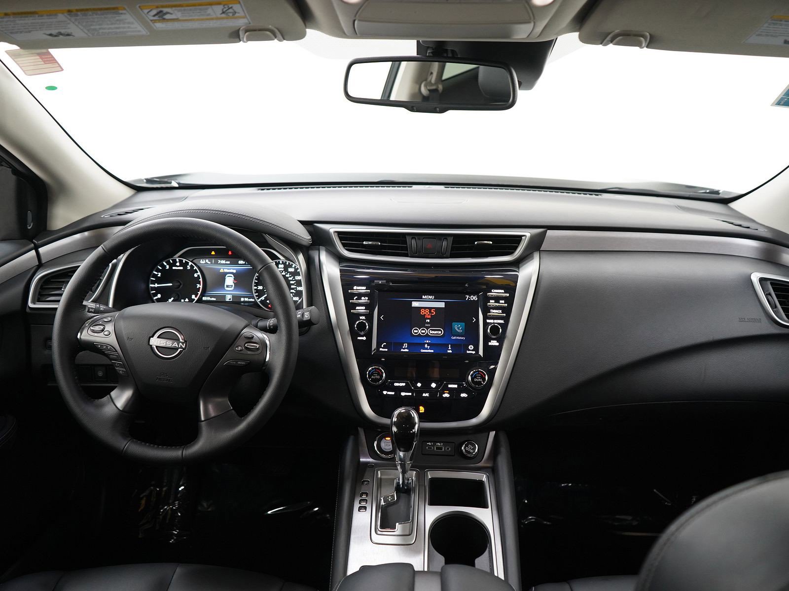 Used 2024 Nissan Murano SV w/ SV Midnight Edition Package AWD/4WD image 14