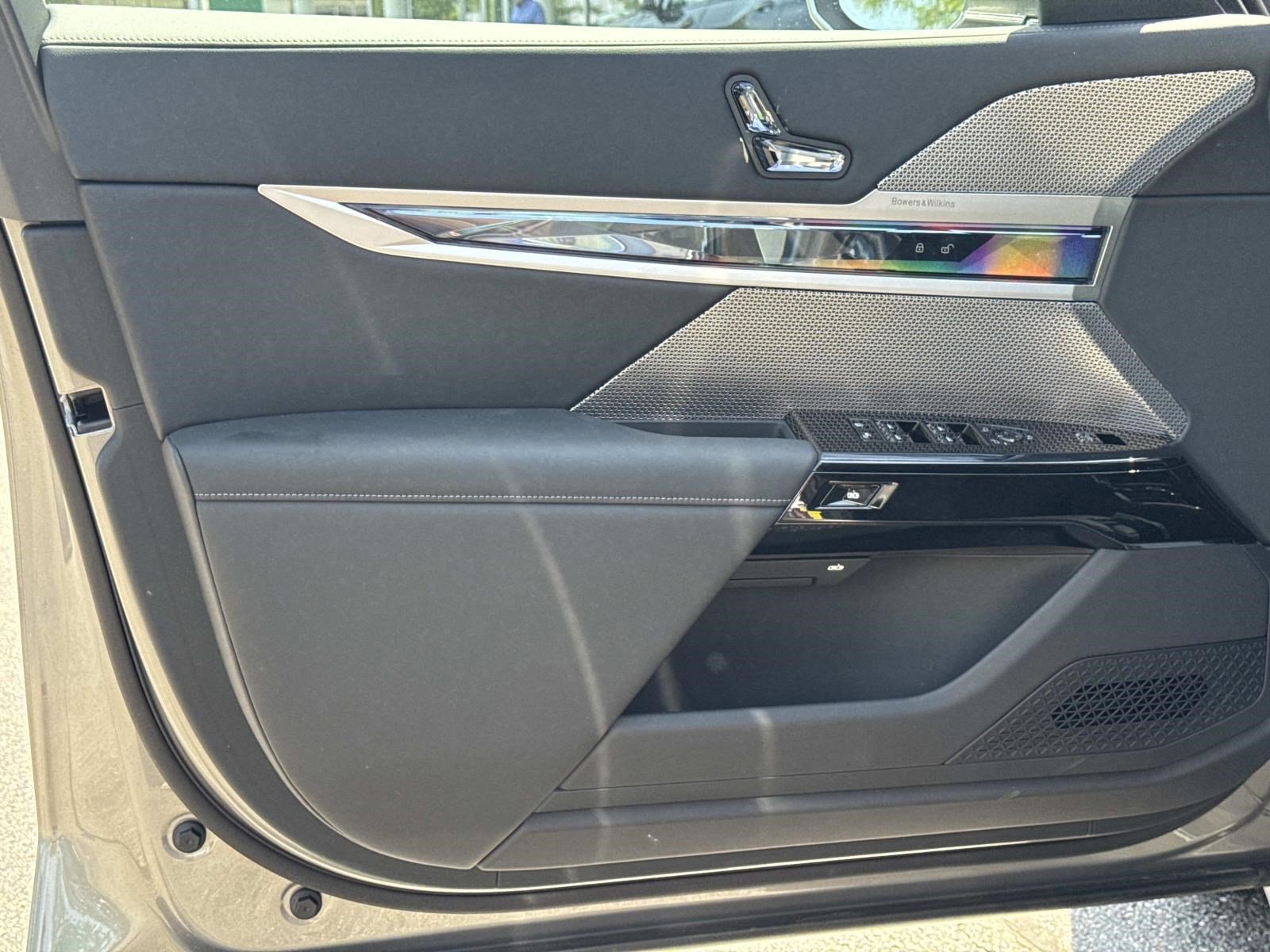 New 2026 BMW i7 xDrive60 AWD/4WD image 18