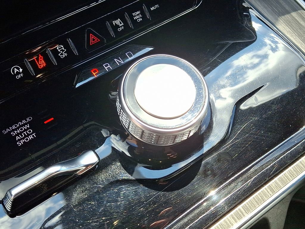 Certified 2024 Jeep Wagoneer Series II image 16