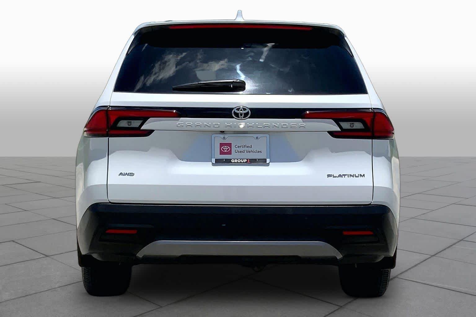 Used 2026 Toyota Grand Highlander AWD image 5