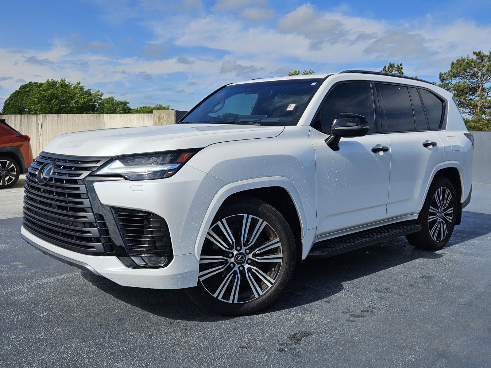 Used 2023 Lexus LX 600 4WD w/ Appearance Package image 1