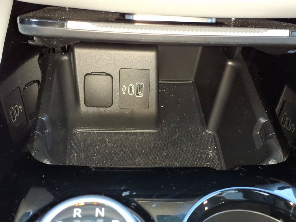 Used 2025 Ford Explorer Platinum w/ Ultimate Package AWD/4WD image 20