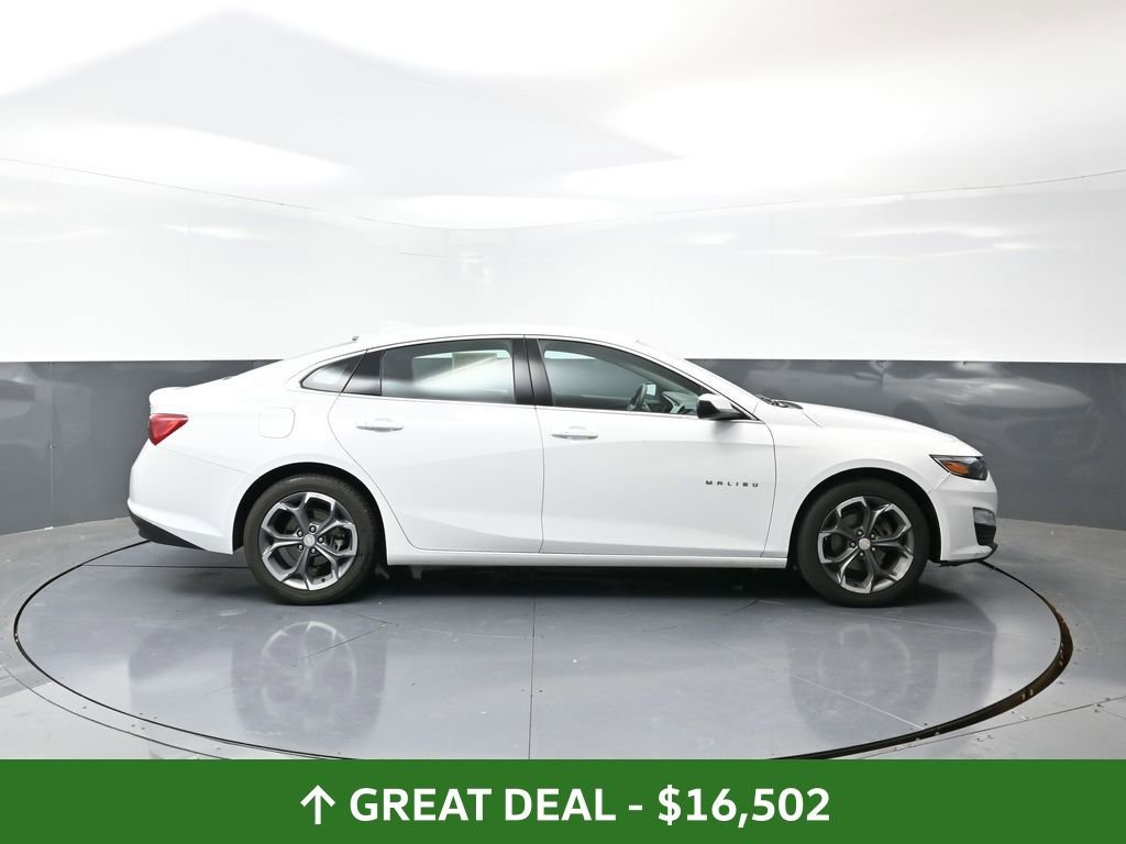 Used 2023 Chevrolet Malibu LT image 2