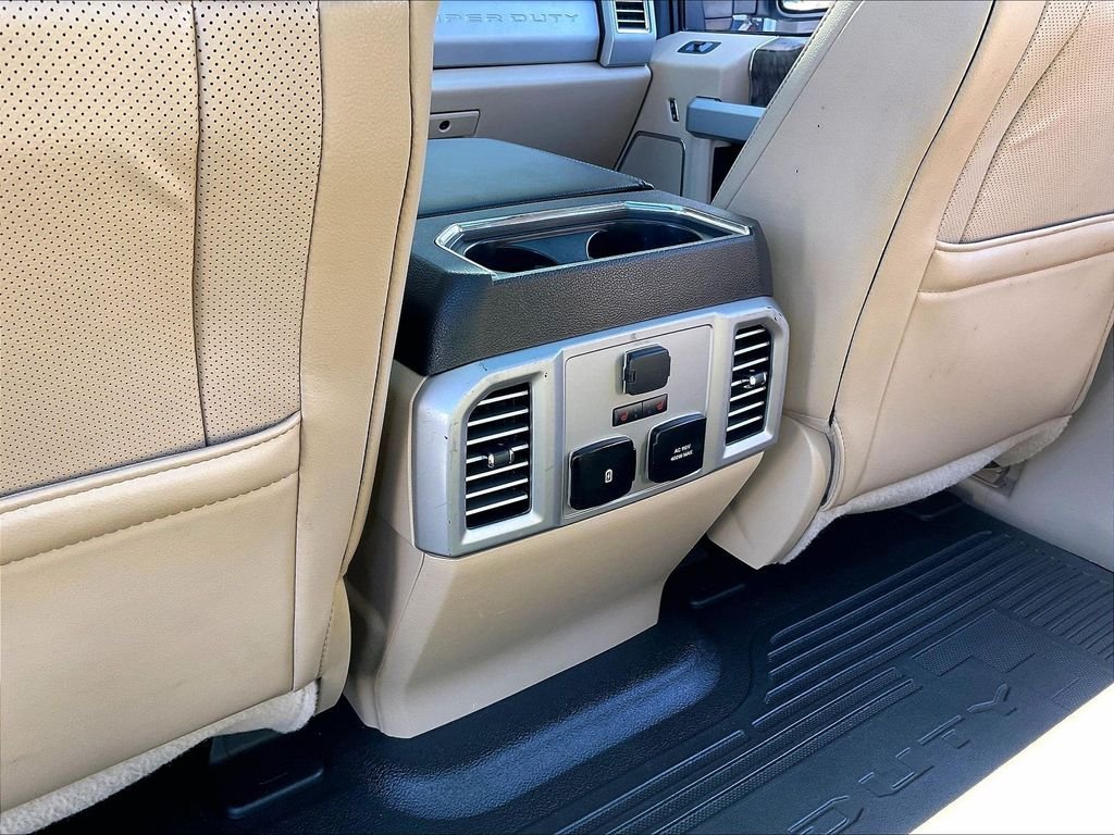 Used 2017 Ford F350 Lariat w/ Lariat Ultimate Package AWD/4WD image 27