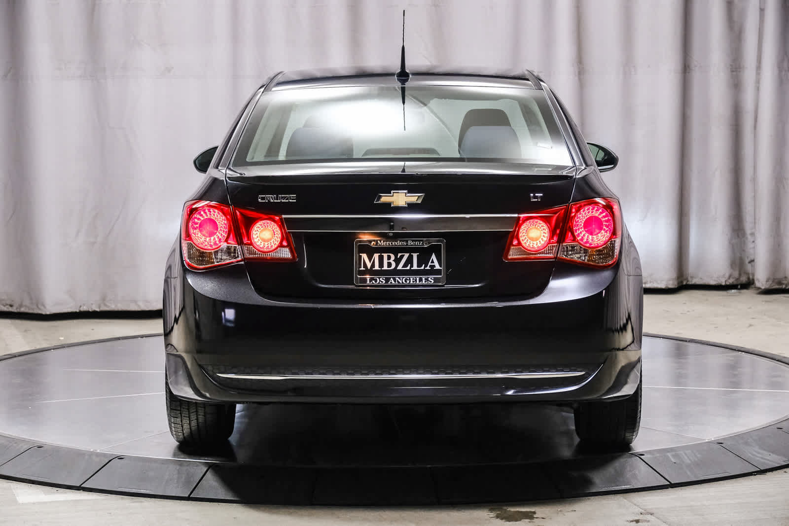 Used 2014 Chevrolet Cruze LT w/ RS Package FWD image 3