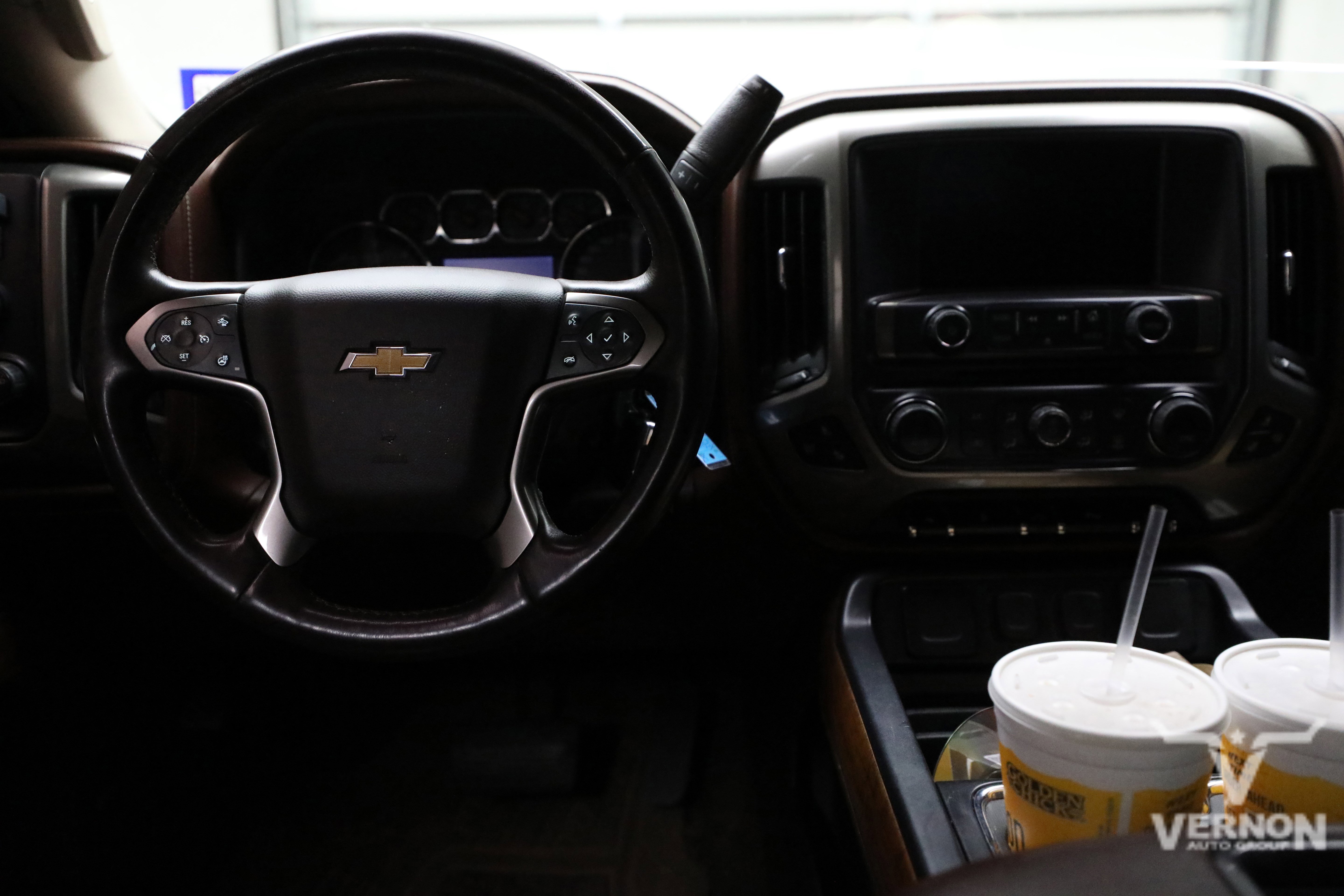 Used 2015 Chevrolet Silverado 1500 High Country image 8