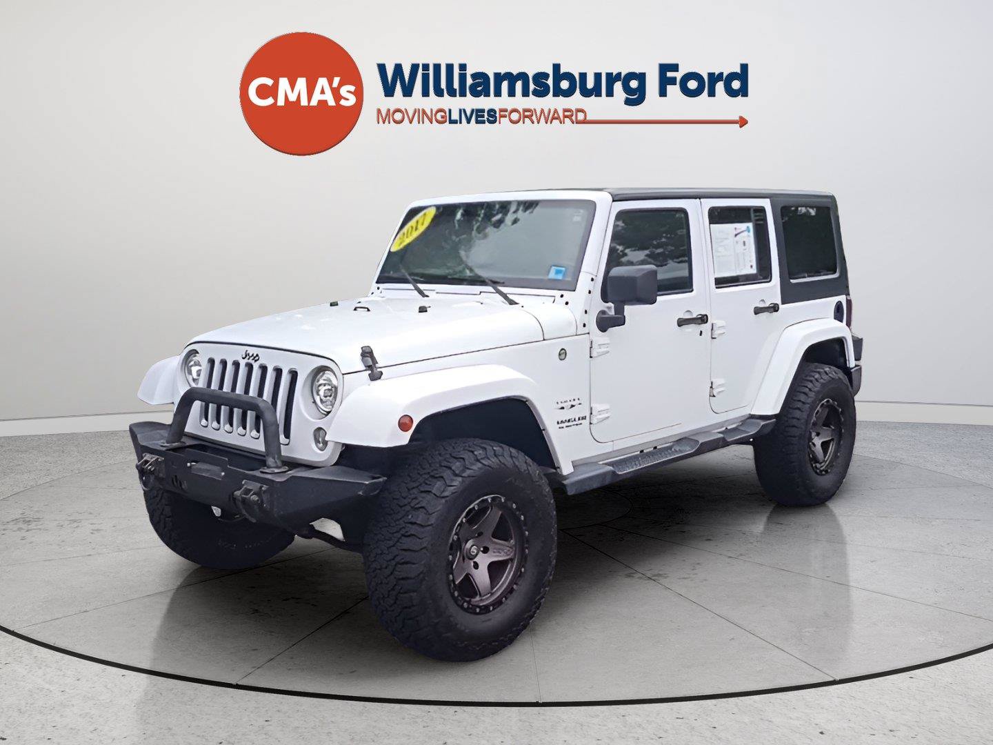 Used 2017 Jeep Wrangler Unlimited Sahara w/ Max Tow Package AWD/4WD image 1