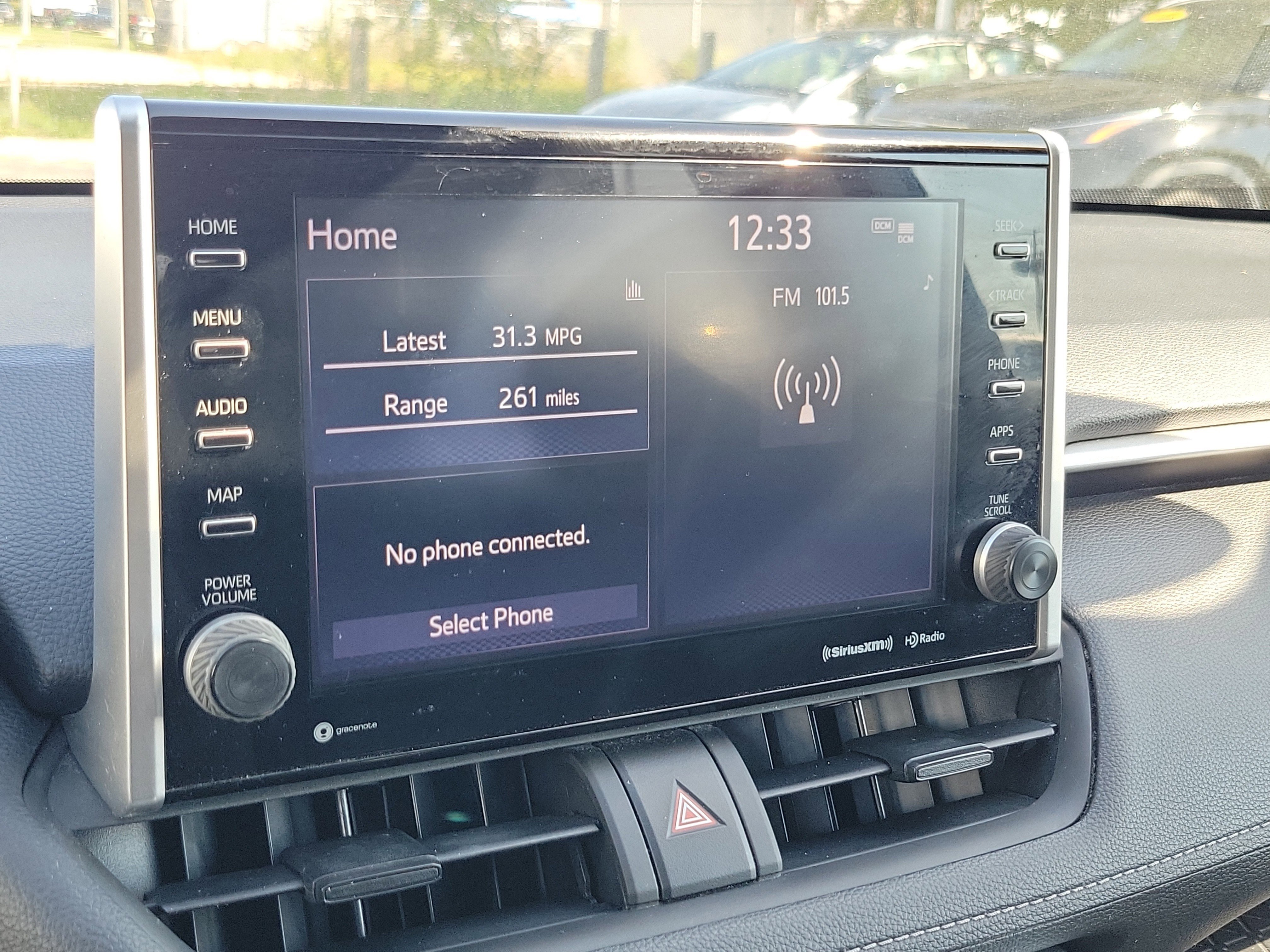 Used 2022 Toyota RAV4 XLE image 25