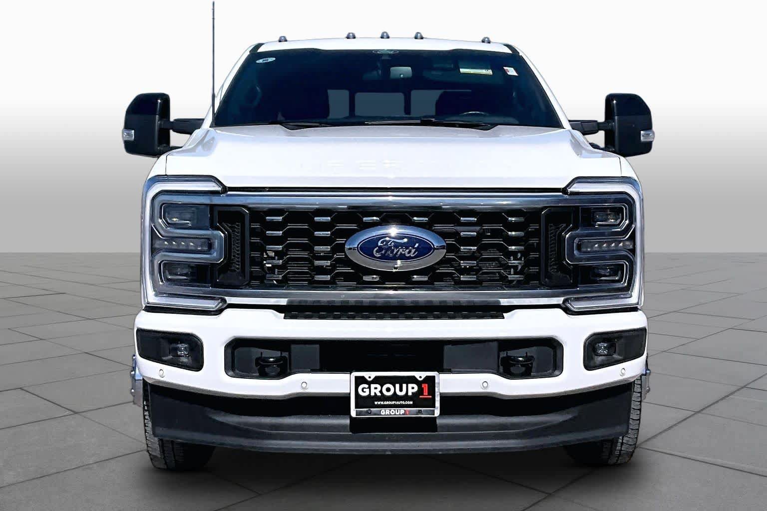 Used 2026 Ford F350 Platinum w/ FX4 Off-Road Package AWD/4WD image 4