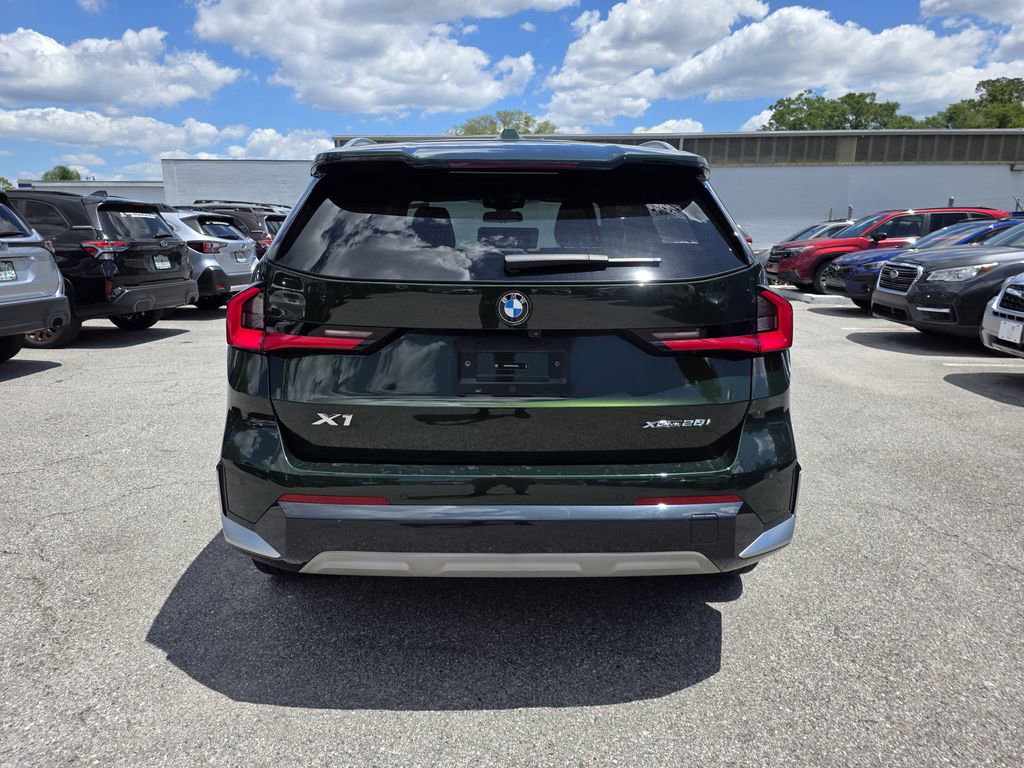 Used 2023 BMW X1 xDrive28i w/ Convenience Package AWD/4WD image 4