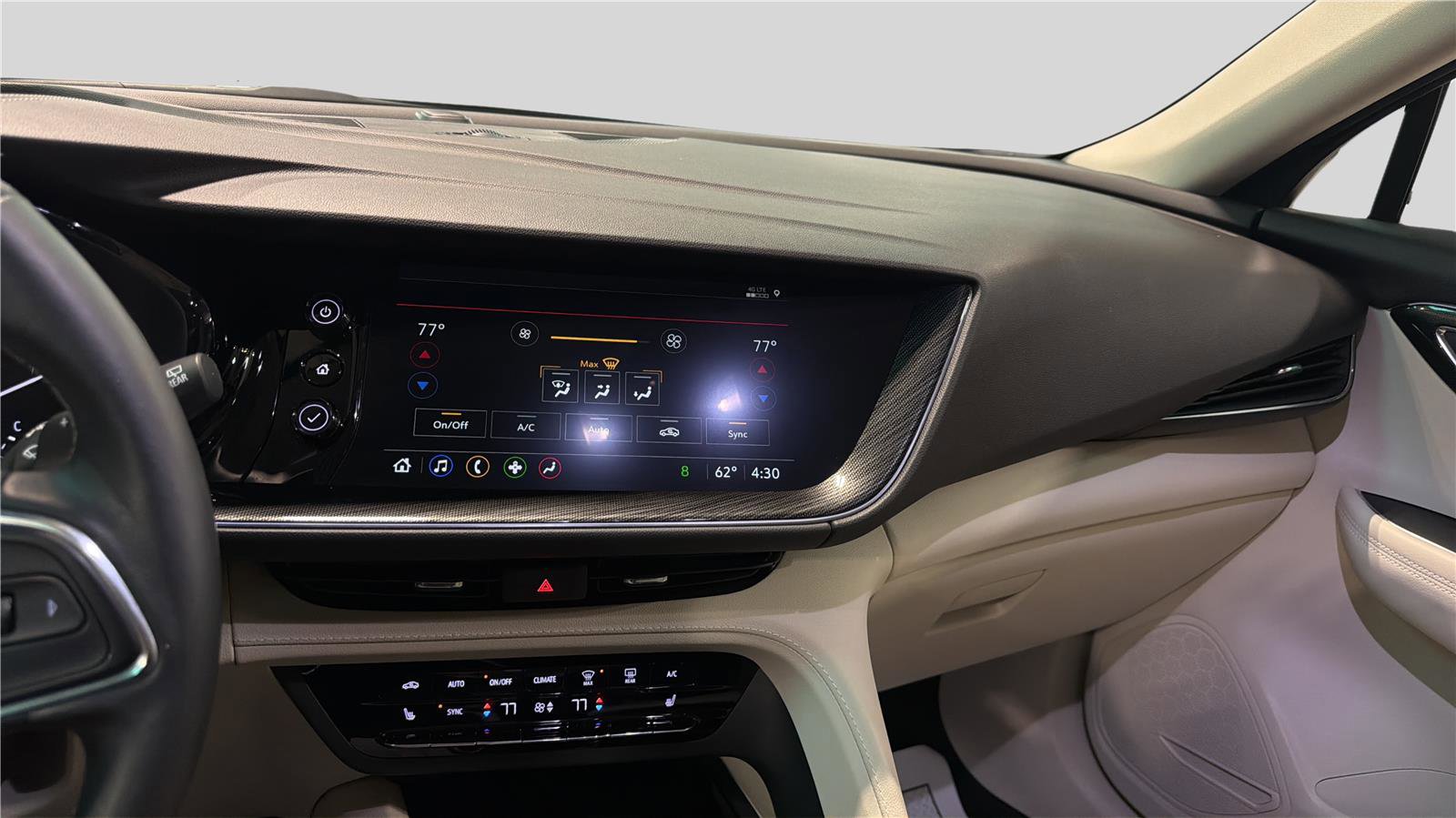 Used 2023 Buick Envision Essence image 11