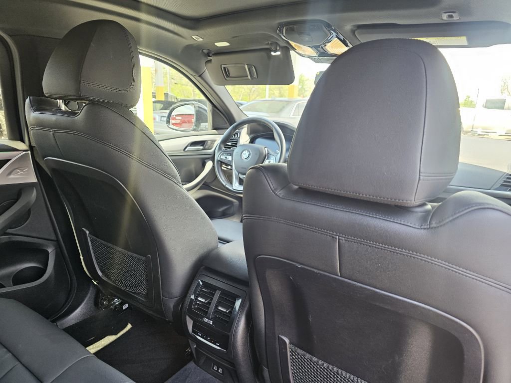 Used 2020 BMW X4 xDrive30i AWD/4WD image 39