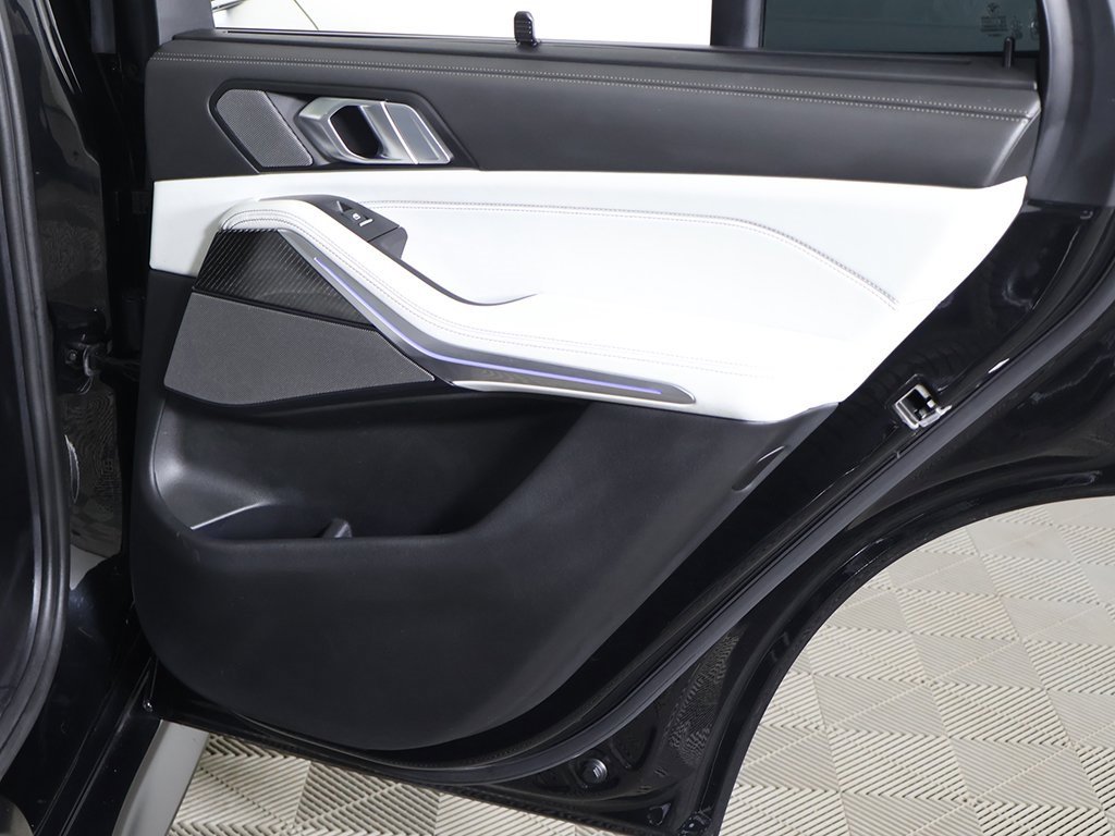 Used 2024 BMW X5 M60i image 32