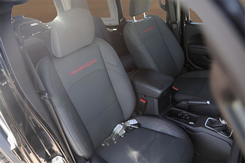 Used 2025 Jeep Wrangler Unlimited Rubicon w/ XTREMEE 35" Tire Package image 27