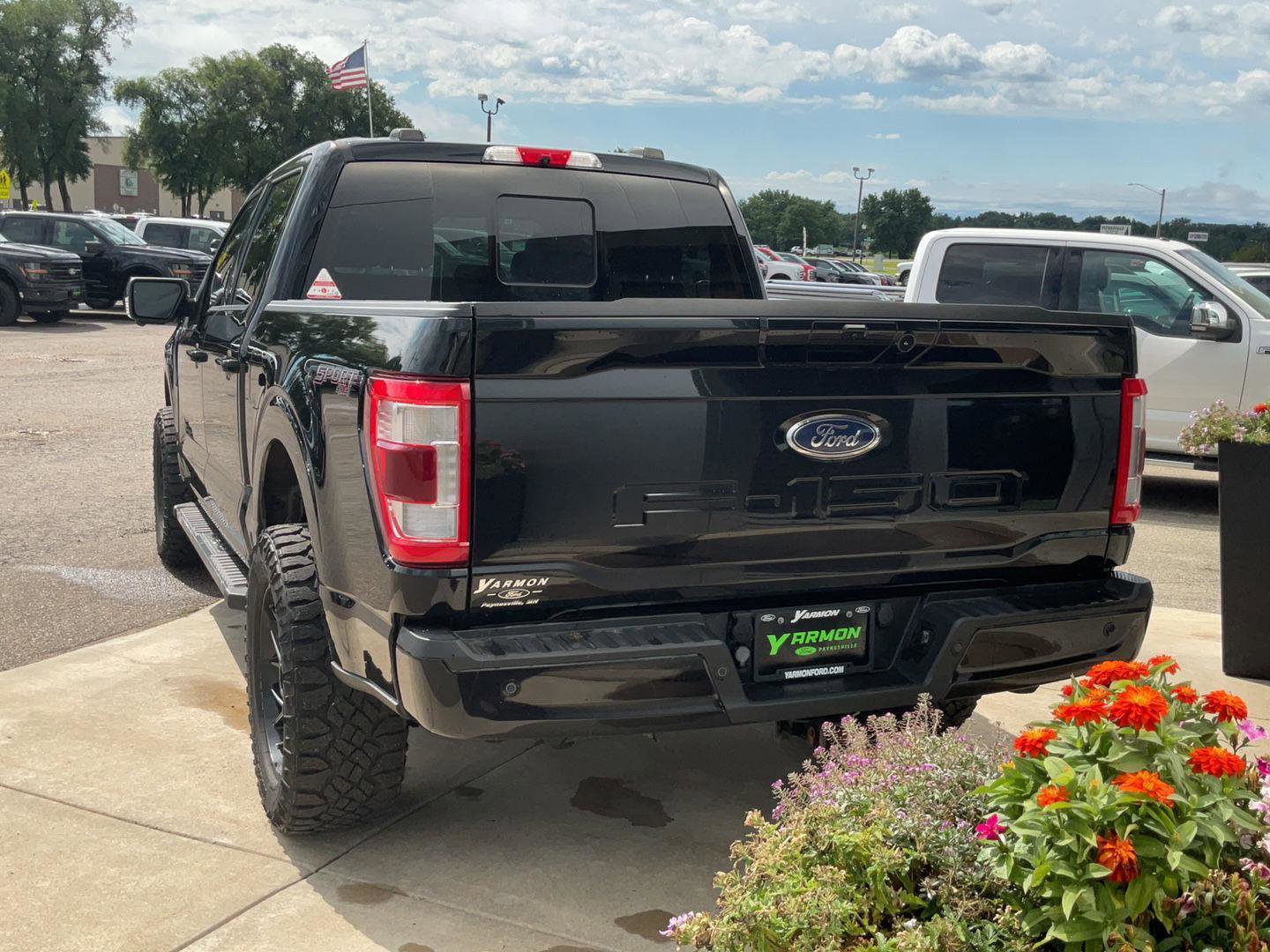 Used 2021 Ford F150 Lariat w/ Equipment Group 502A High image 4