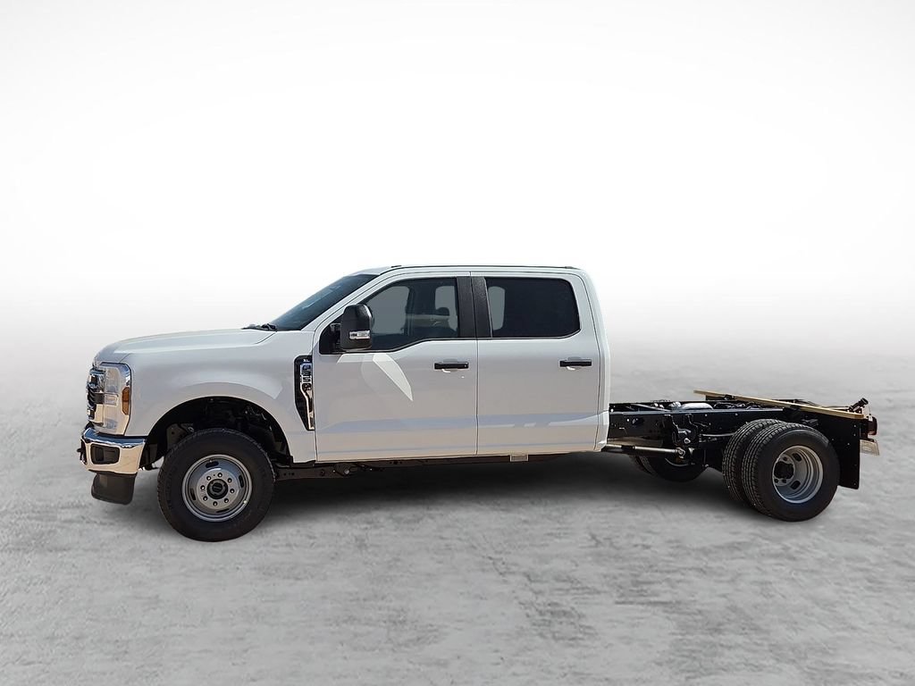 New 2026 Ford F350 XL w/ XL Chrome Package AWD/4WD image 6