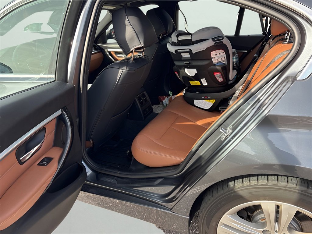 Used 2016 BMW 328i Sedan image 4