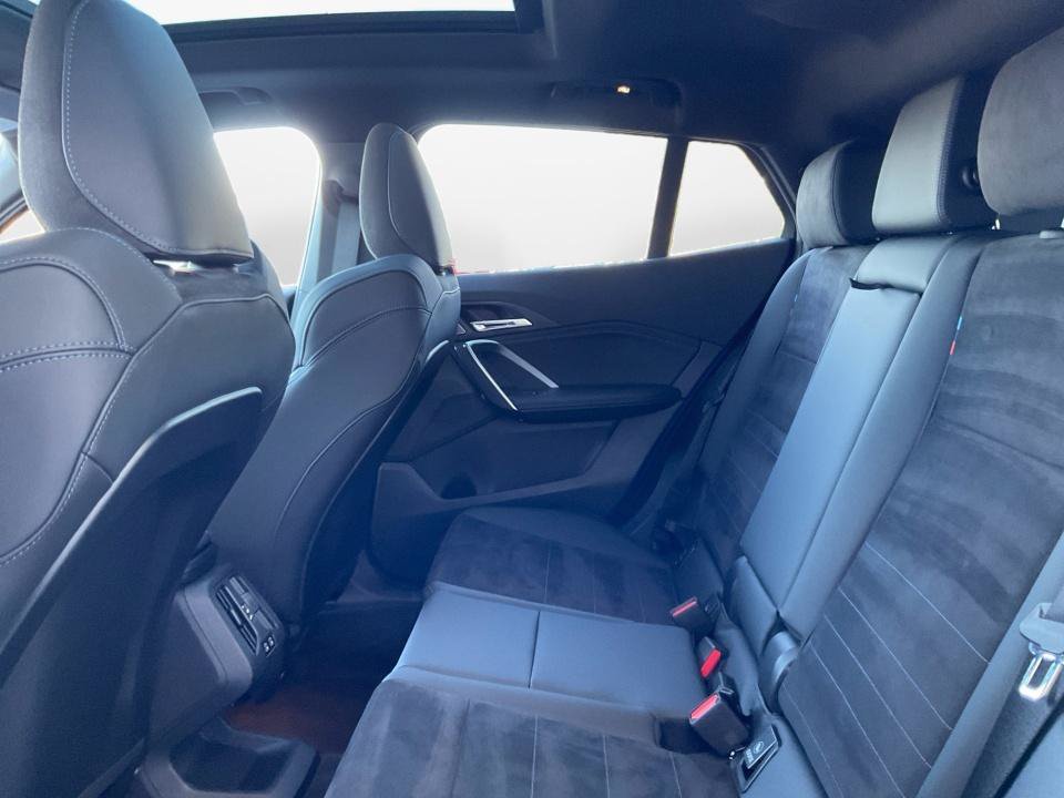 New 2027 BMW X2 xDrive28i AWD/4WD image 13