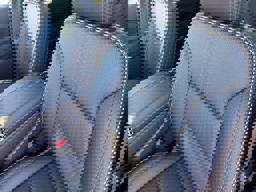 New 2026 Chevrolet Traverse High Country image 13