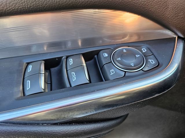 Certified 2025 Cadillac XT4 Premium Luxury image 31