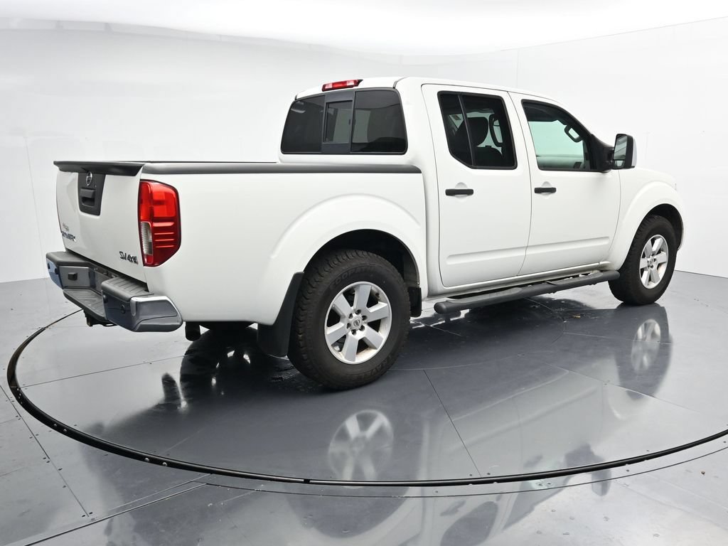 Used 2016 Nissan Frontier SV w/ SV Value Truck Package AWD/4WD image 8