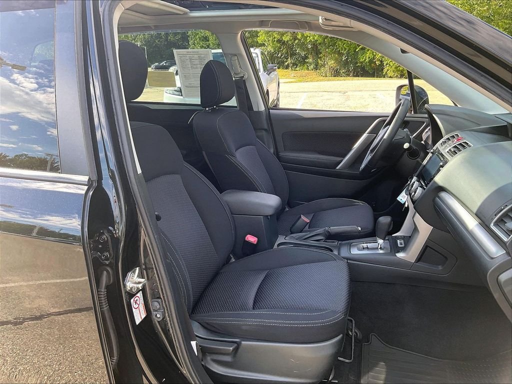 Used 2018 Subaru Forester 2.5i Premium w/ All-Weather Package AWD/4WD image 11